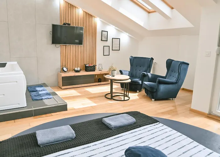 Hedonist-Kapije Lounge & Stay